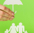 close-up-hand-with-paper-cut-family-concept - Новый Компаньон