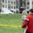 young-mother-with-her-child - Новый Компаньон