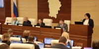 В Прикамье повысят зарплаты бюджетникам и направят дополнительные средства на поддержку бойцам СВО - V-Kurse.Ru