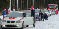 В Перми прошел автопарад Снегурочек и Дедов Морозов - Ветта