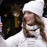 young-woman-traveling-winter-time - Новый Компаньон