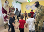 В акции «Дед Мороз специального назначения» приняли участие росгвардейцы из Перми