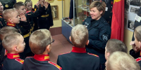 Сотрудники СОБР «Стрелец» провели урок мужества для воспитанников суворовского училища - Росгвардия