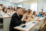 Вся химия на одной площадке: при поддержке СИБУРа состоялся научно-технический форум «ПАРМА-ТЕХ»