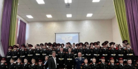 Сотрудник регионального следственного управления СК России принял участие в торжественной церемонии «Посвящение в кадеты» в подшефных кадетских классах - Следственный комитет