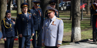 Руководство и ветераны Пермского института ФСИН России приняли участие в возложении цветов к памятнику сотрудникам УИС, погибшим при исполнении служебного долга - Пермский институт ФСИН России