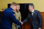 Дмитрий Махонин встретился с Героем России Эммануилом Давыдовым и его отцом