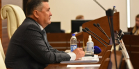Валерий Сухих отметил значимость передачи служебного жилья медработникам в собственность - V-Kurse.Ru
