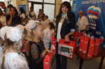 В День знаний первоклассники Северодонецка получили наборы канцелярских принадлежностей от «Единой России» Прикамья