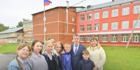 Дмитрий Махонин проинспектировал социально важные объекты в Частинском округе Прикамья - V-Kurse.Ru