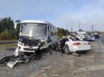 В Березниках в ДТП попал служебный автобус