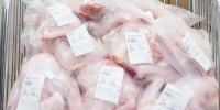 Пермская птицефабрика самовольно продлила срок годности 47,7 кг продукции - Комсомольская Правда