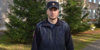 В Прикамье полицейский спас 90-летнюю пенсионеру из горящего дома - V-Kurse.Ru