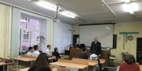 В Перми сотрудник вневедомственной охраны Росгвардии провел профориентационную встречу со школьниками - Росгвардия