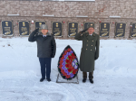 Представители ИК-1 ГУФСИН России по Пермскому краю возложили венки к Мемориалу «Стена Героев»