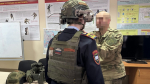 Офицеры СОБР "Стрелец" Росгвардии организовали экскурсию для школьников
