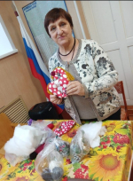 Ветераны КТБ-17 ГУФСИН России по Пермскому краю изготовили новогодние игрушки