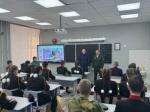 В Перми офицер краевого ведомства провел для учащихся школы профилактические уроки