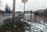 Жители поселка Ласьва самостоятельно убрали заторы в реке