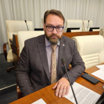 Андрей Кобелев поднял проблему муниципальных бюджетов на пленарном заседании в Законодательном Собрании