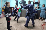 Дети сотрудников Росгвардии в Пермском крае примерили роль защитников Отечества
