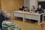 В Лысьве сотрудник Росгвардии принял участие в ярмарке вакансий